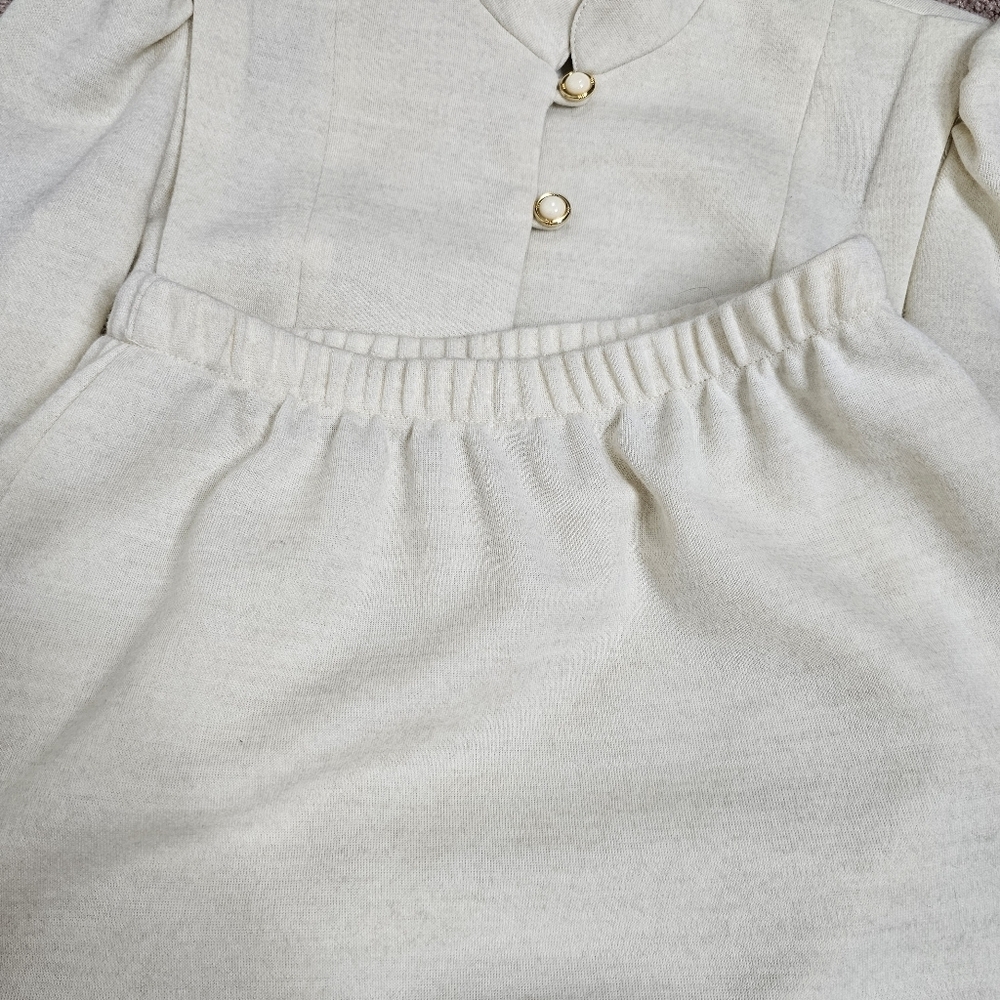 Vintage Elegant Cream Women's Skirt Set — Classic Professional Style - Picture 11 of 12